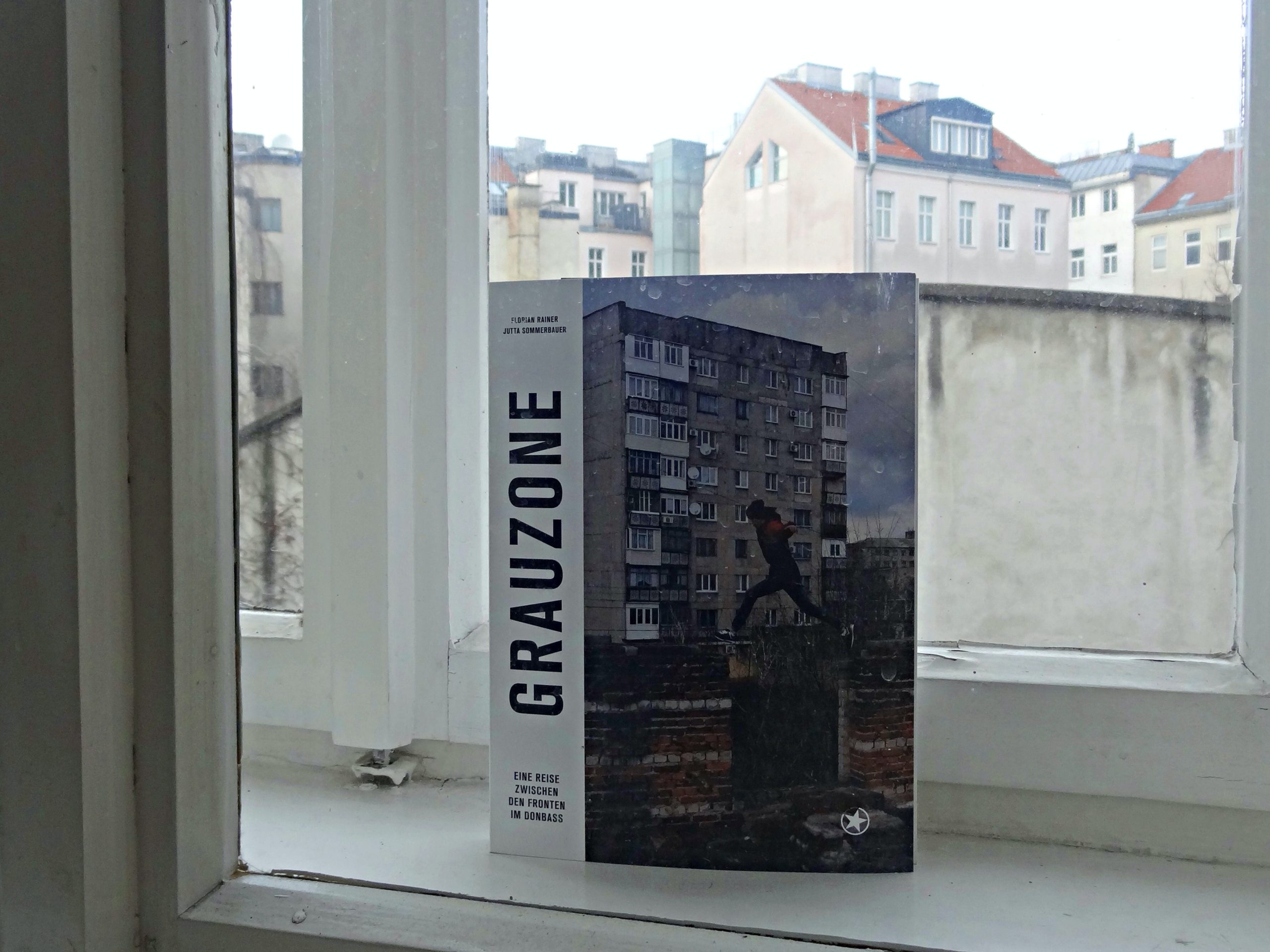 Tino Schlench - Literaturpalast - Grauzone 1